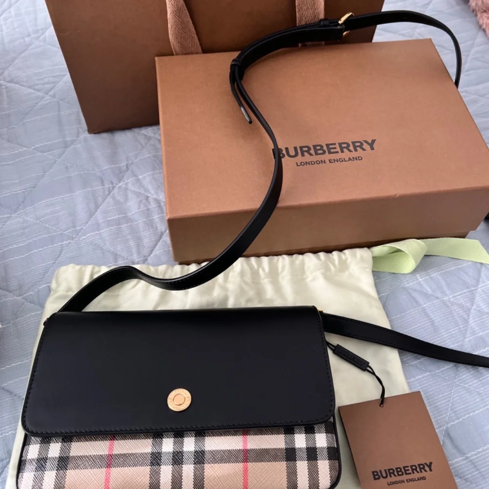 Burberry Bag - Picture 2 of 2